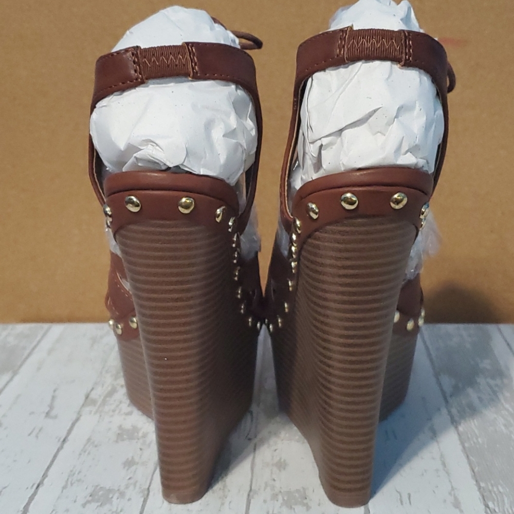 JustFab Brown studded wedges 8.5